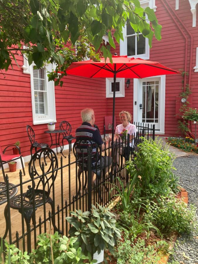 Bed and Breakfast The Red House Fredericton Exteriér fotografie