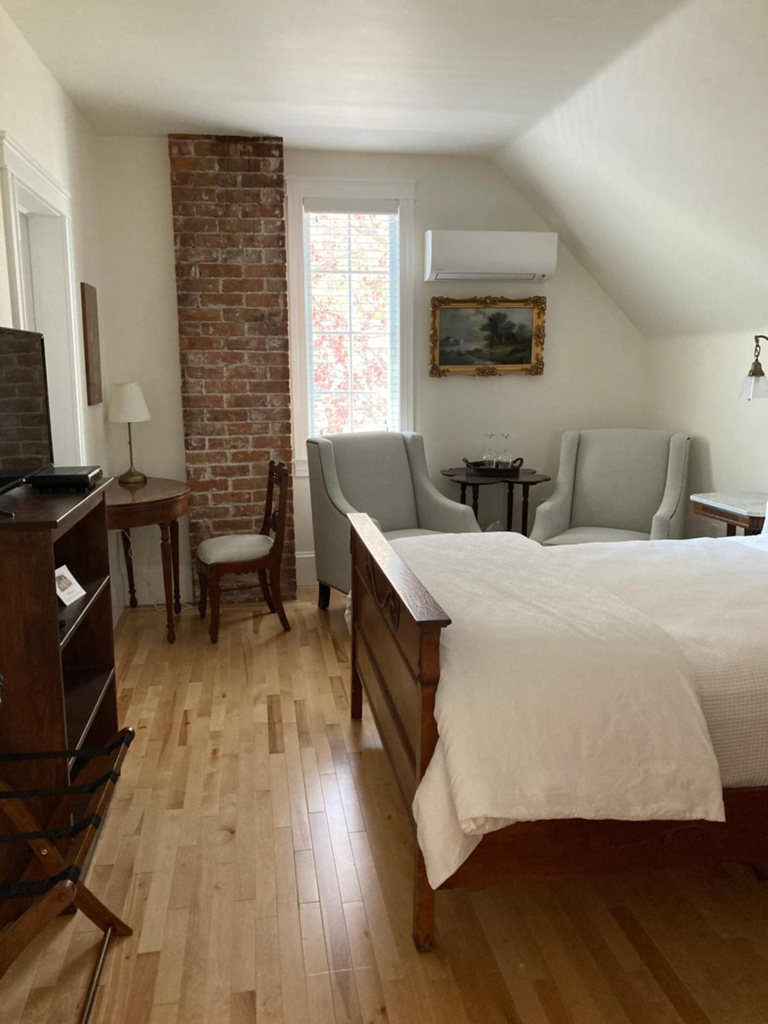 Bed and Breakfast The Red House Fredericton Exteriér fotografie